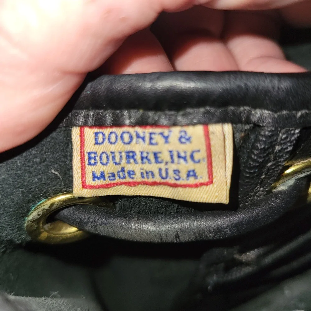 Dooney Bourke all weather vintage 80s Leather Backpack‎ Classic Duck Logo USA
